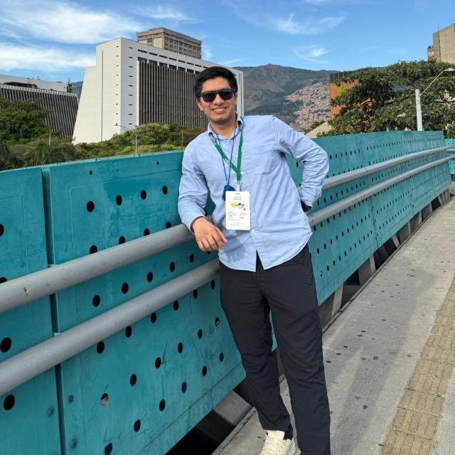 Samuel hoy, sonriendo, en Medellín